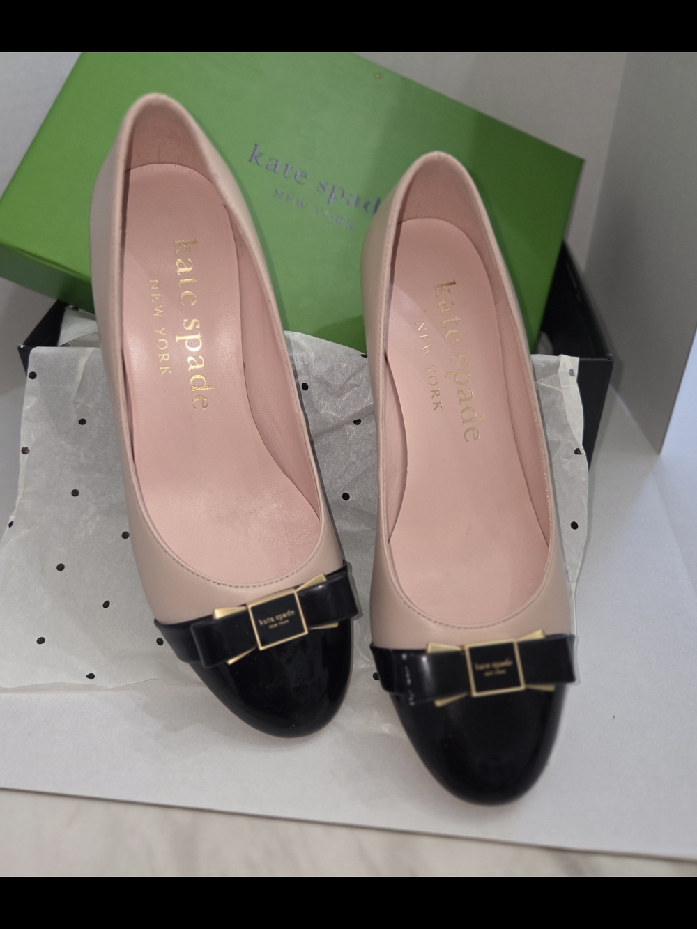 Kate Spade New York Pink & Black Leather Bow Cap Toe Pumps Women's 8.5